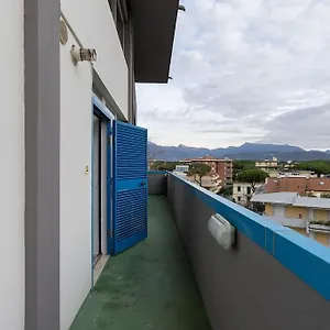 Duca D'aosta - Il Soffio Del Mare Appartamento Viareggio